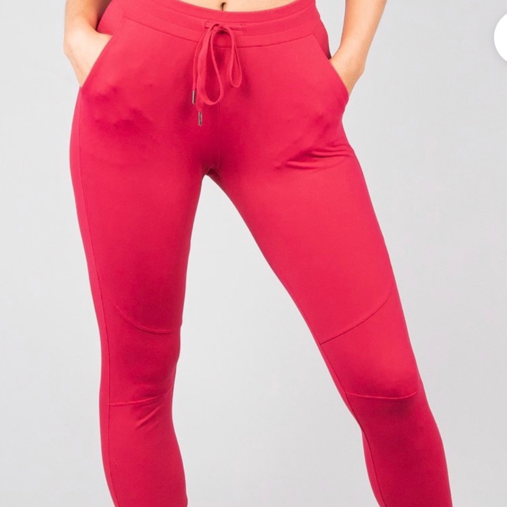 Buffbunny Jasmine Jogger Raspberry Size Large